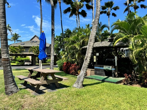 Aloha Kona Condos 1604
