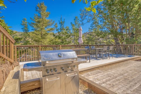 Enjoy BBQ at a large deck with tranquil mountain view