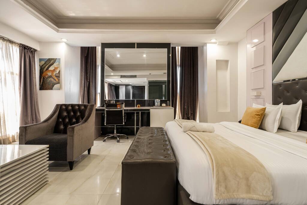 Romantic Room with Pool and Wi-Fi in Lekki, Lagos