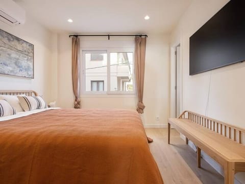 Voramar 47: Luxury seafront apartment on Pine Walk