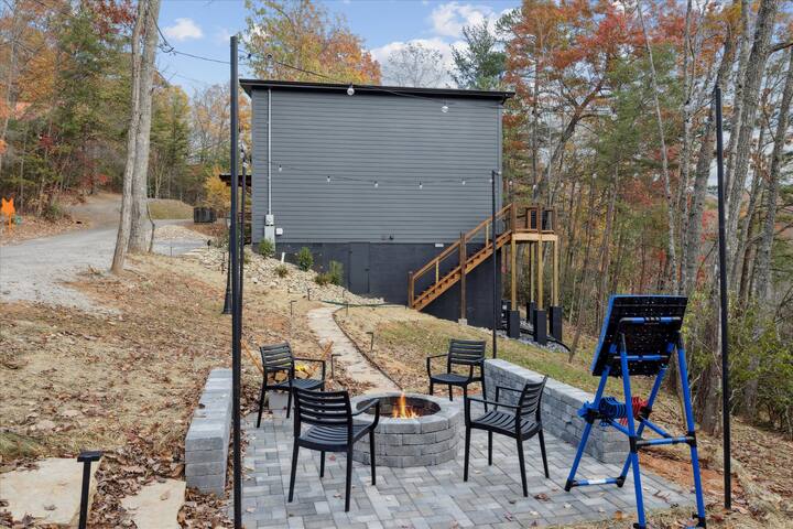 brand-new-hot-tub-axe-throwing-firepit-arcade/