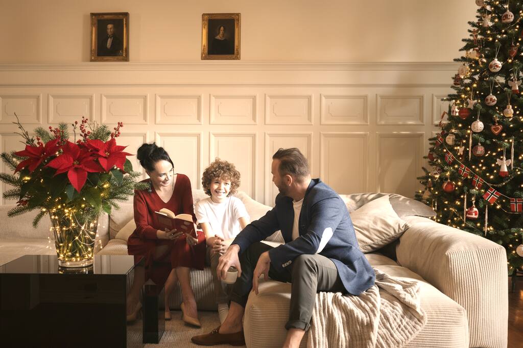 the-art-retreat-2800-sqft-parking-+-spa/