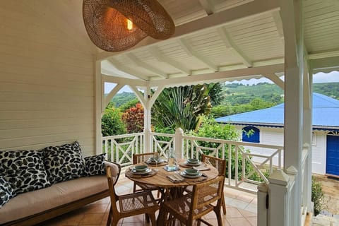 Bungalow M'Bay : Charme, Accès Mer & Piscine