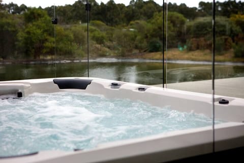 *NEW* Indica HEMP HOUSE: Luxe 4X4-Hot Tub-Cinema