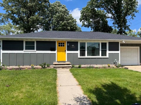 1.5 Block to Lambeau/Resch - Arcade/Game Room