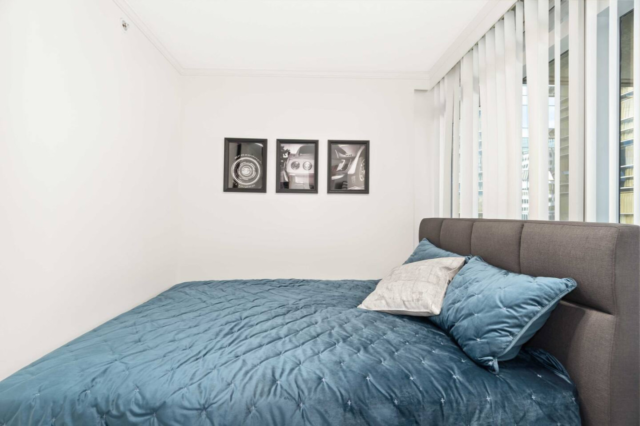 2br-condo-with-breathtaking-view-in-downtown!/