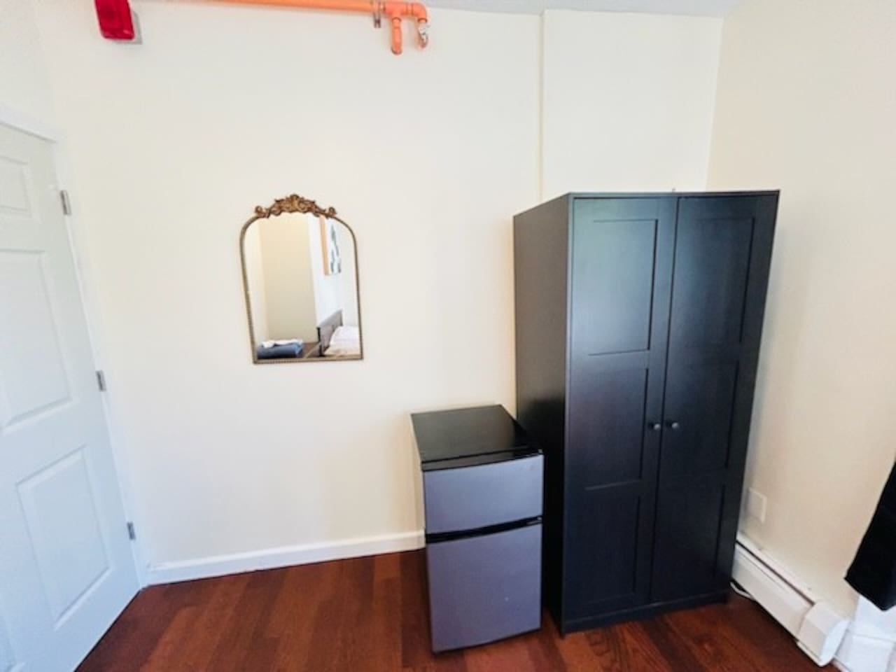 5332-nice-room-near-whole-foods-brown-university/