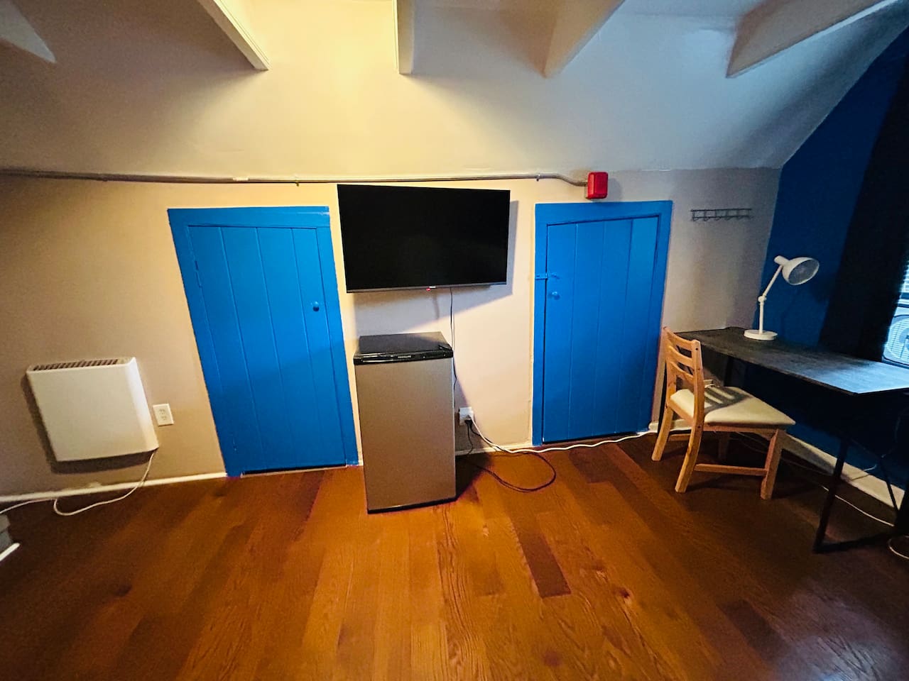 5341-nice-room-near-whole-foods-brown-university/