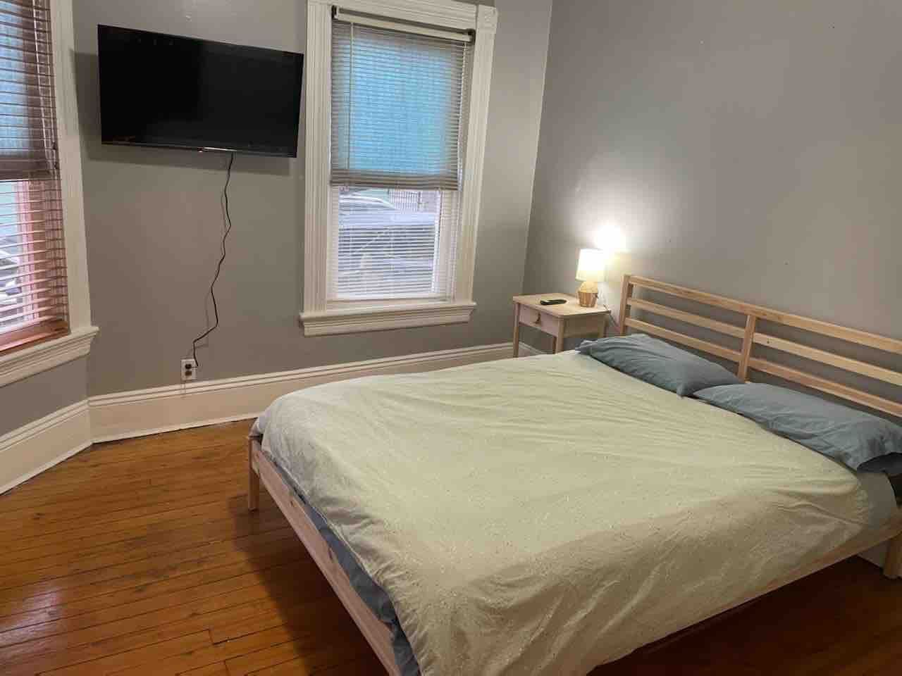 2411-spacious-room-in-federal-hill-near-downtown/