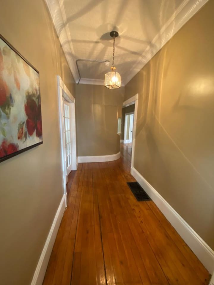 2411-spacious-room-in-federal-hill-near-downtown/