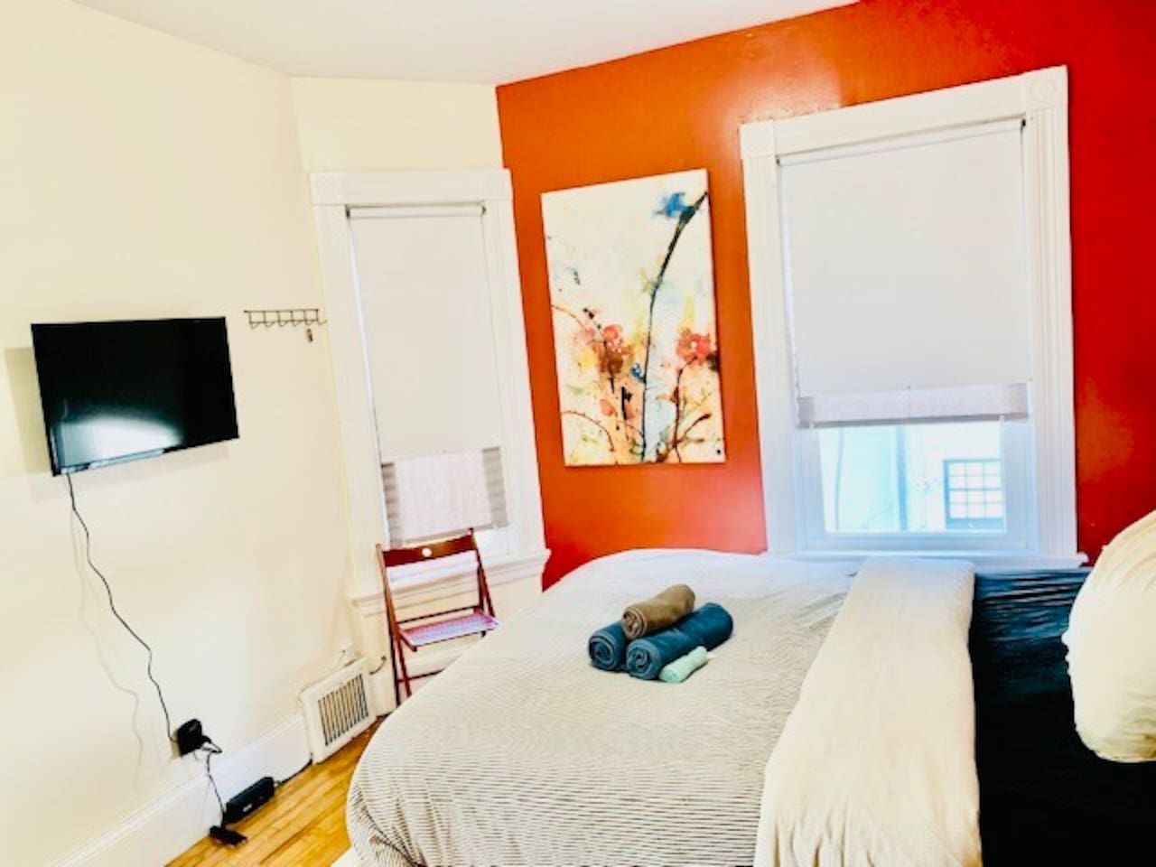 2423-nice-room-in-fed-hill-downtown/