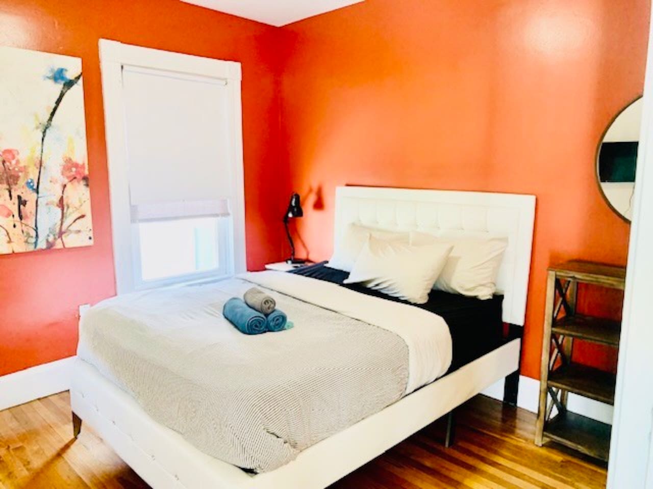 2423-nice-room-in-fed-hill-downtown/