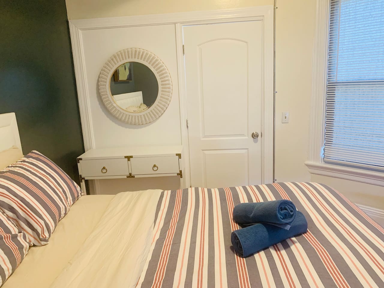 2424-nice-room-in-federal-hill-downtown/