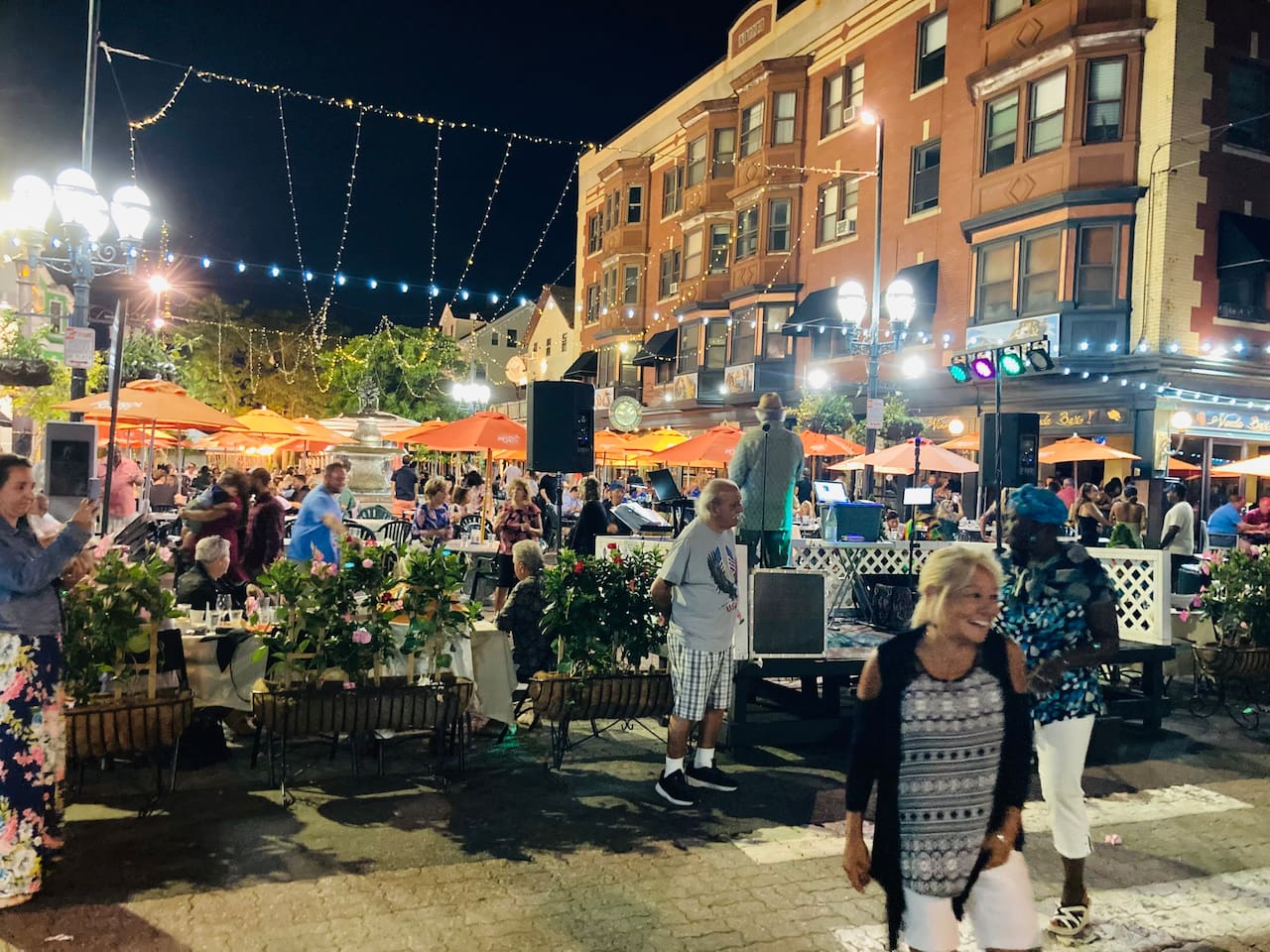 2432-sunny-spacious-room-in-federal-hill-downtown/