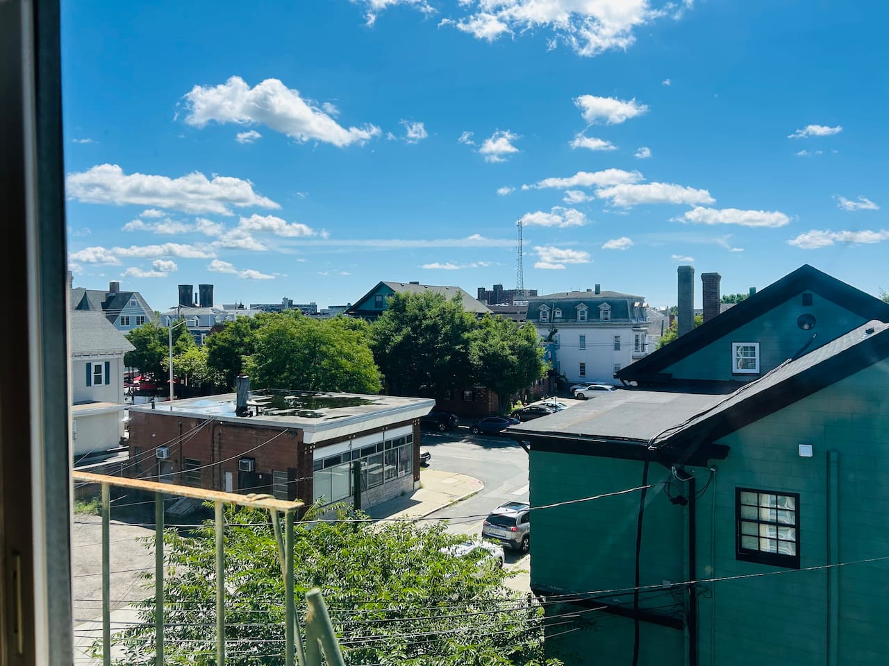 2432-sunny-spacious-room-in-federal-hill-downtown/