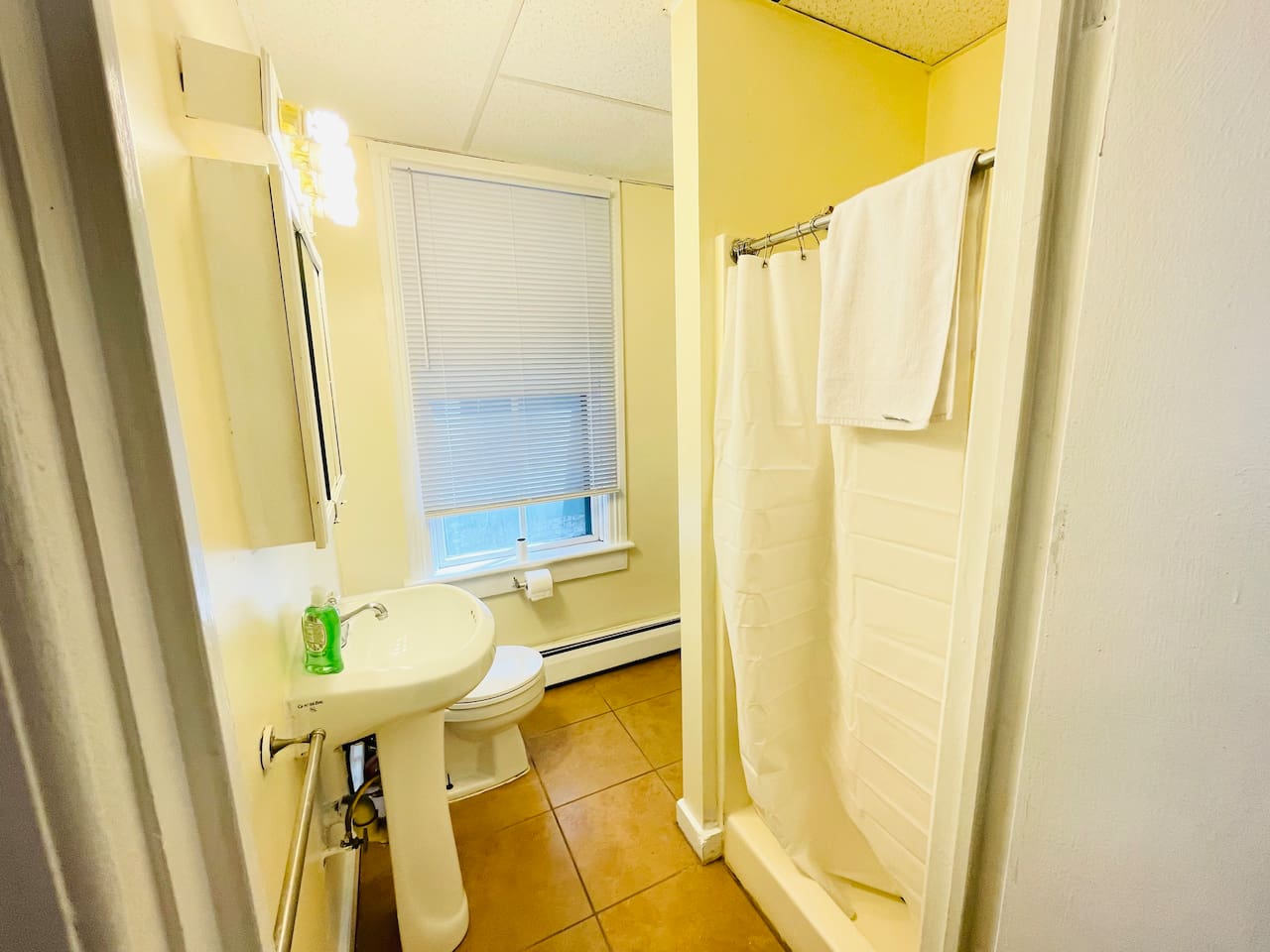 531-nice-apt-near-whole-foods-brown-university/