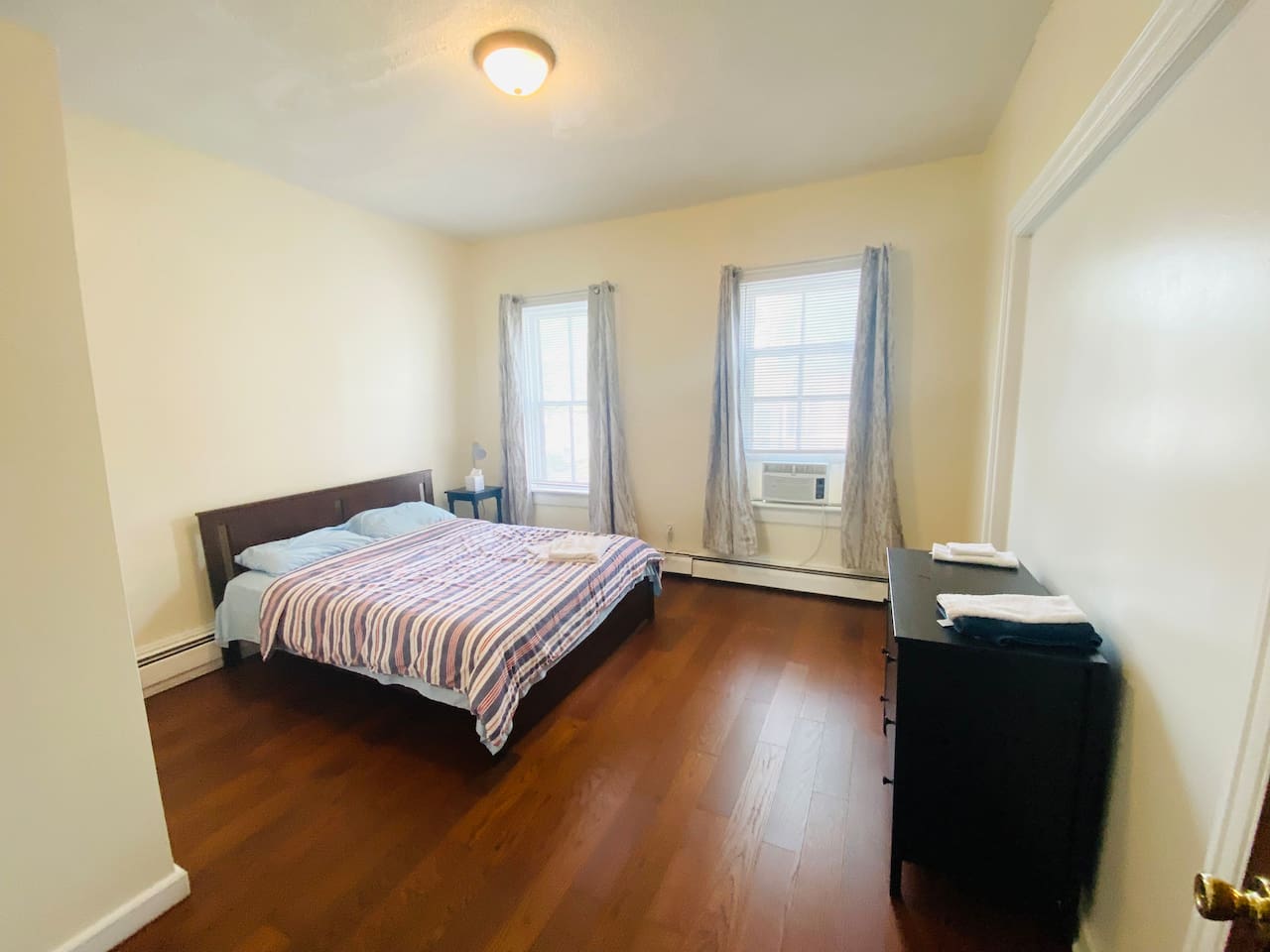 531-nice-apt-near-whole-foods-brown-university/