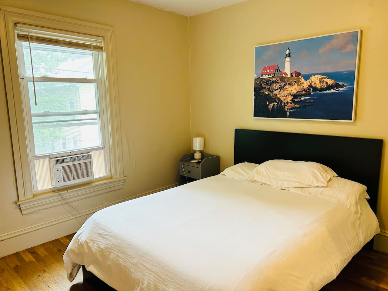 72 Nice cute bedroom in Lincoln