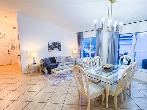 Large Disney/Marvel Themed Villa, Pvt Pool & BBQ
