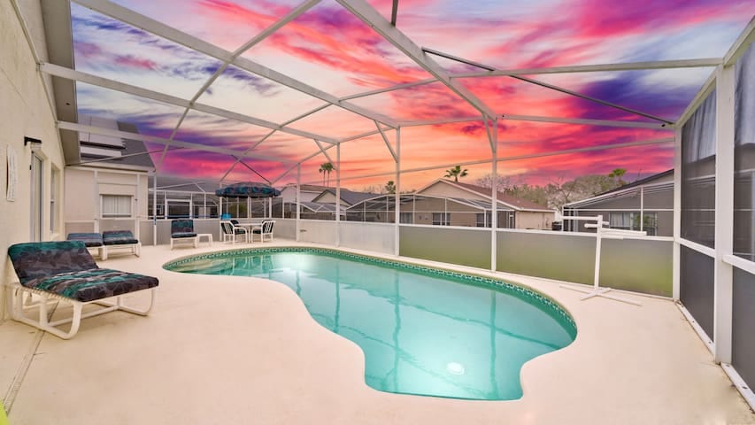 Grande villa à thème Disney/Marvel, piscine privée et barbecue - Davenport