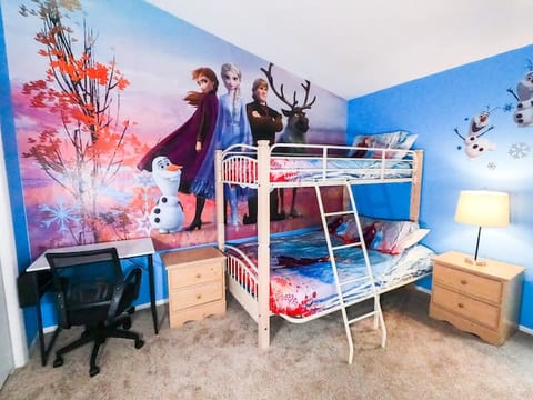 Large Disney/Marvel Themed Villa, Pvt Pool & BBQ