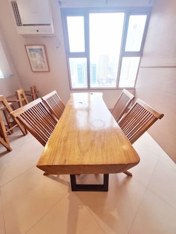 Luxury King 3BR 3BA w/Balcony Bayview Pool Netflix