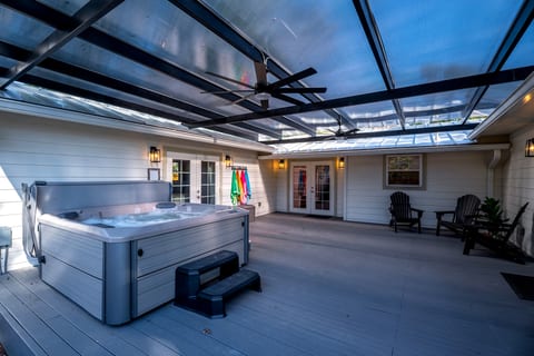Covered deck w/ fans