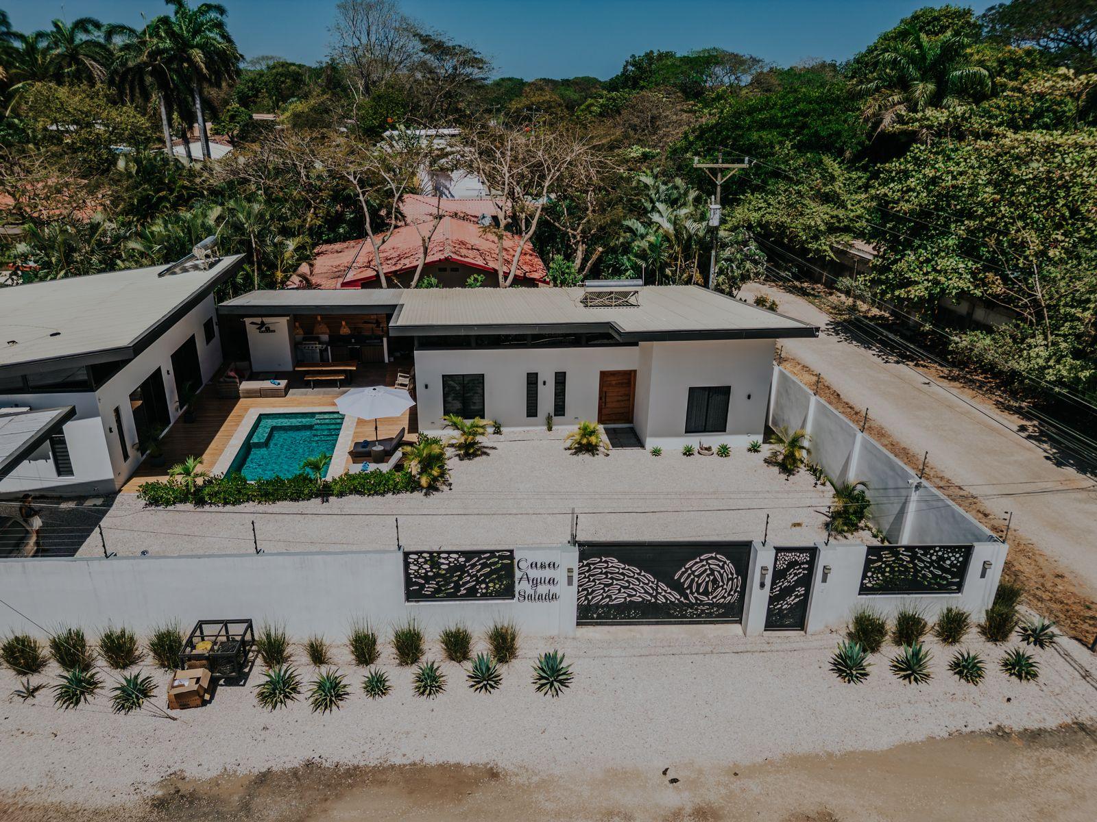 Casa Agua Salada a shared Villa - Surfside