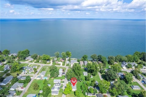 Lake Erie Breeze | Vermilion, OH