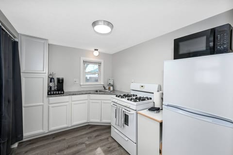 Recharge & Reconnect: Your cozy Vermilion nest | Vermilion, OH