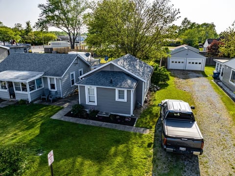 Recharge & Reconnect: Your cozy Vermilion nest | Vermilion, OH