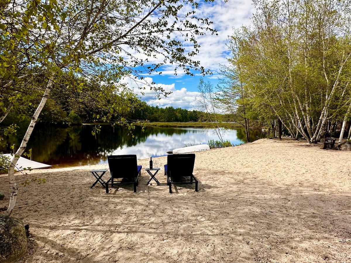 Belleau Lakeside Retreat! 500ft of Waterfront!