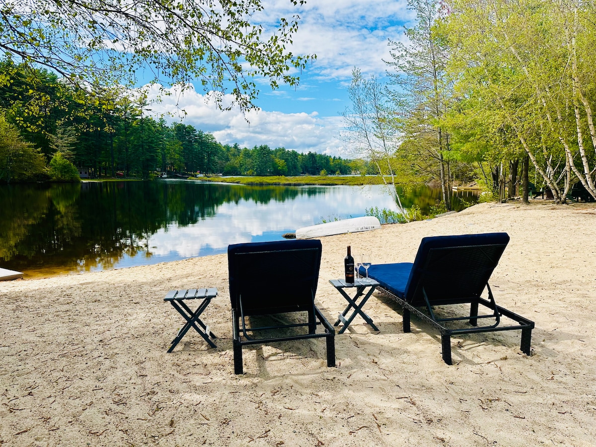Belleau Lakeside Retreat! 500ft of Waterfront!