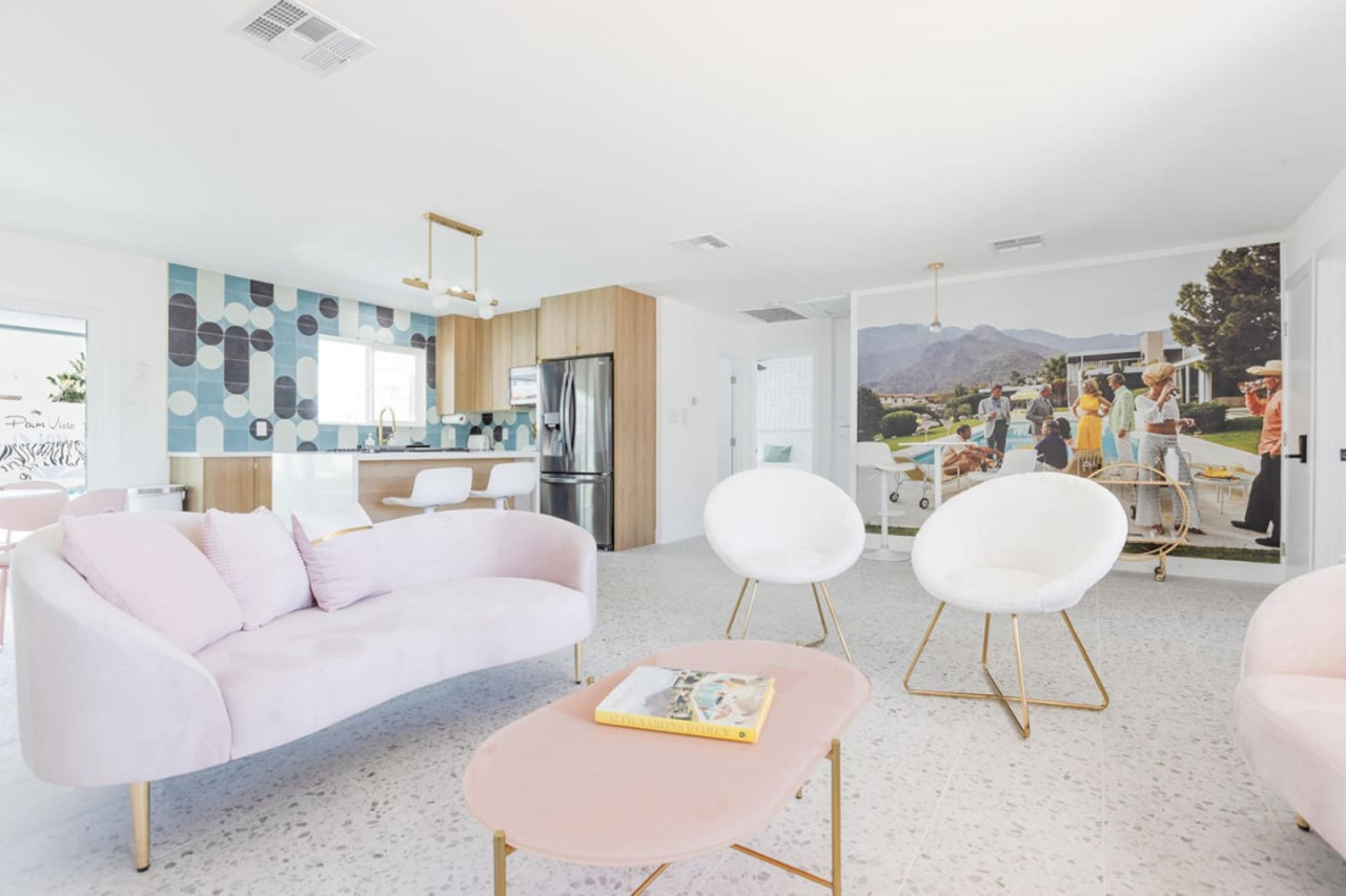 Palm Vista: Beautiful Cabana, Tiger Mural, Heated Pool & Spa, Office & Mini Golf in Palm Springs CA managed by Rather Be Properties