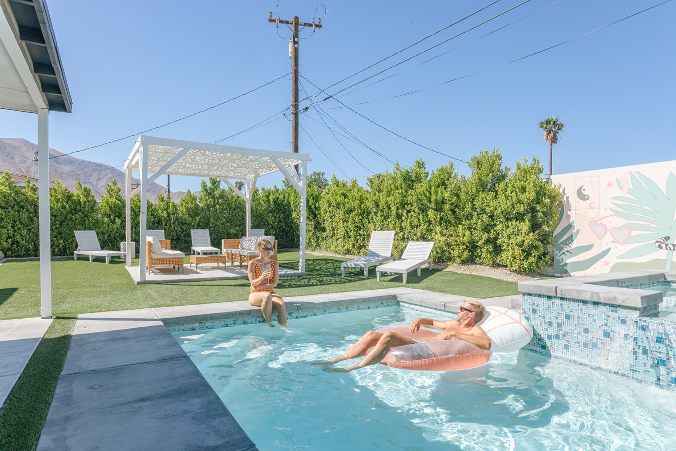Palm Vista: Beautiful Cabana, Tiger Mural, Heated Pool & Spa, Office & Mini Golf in Palm Springs CA managed by Rather Be Properties