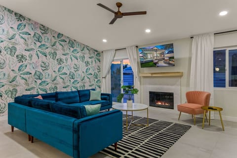 Rather Be Designer Casa: Pool+Spa Mural, Game Room, Desert Hot Springs by Rather Be Properties