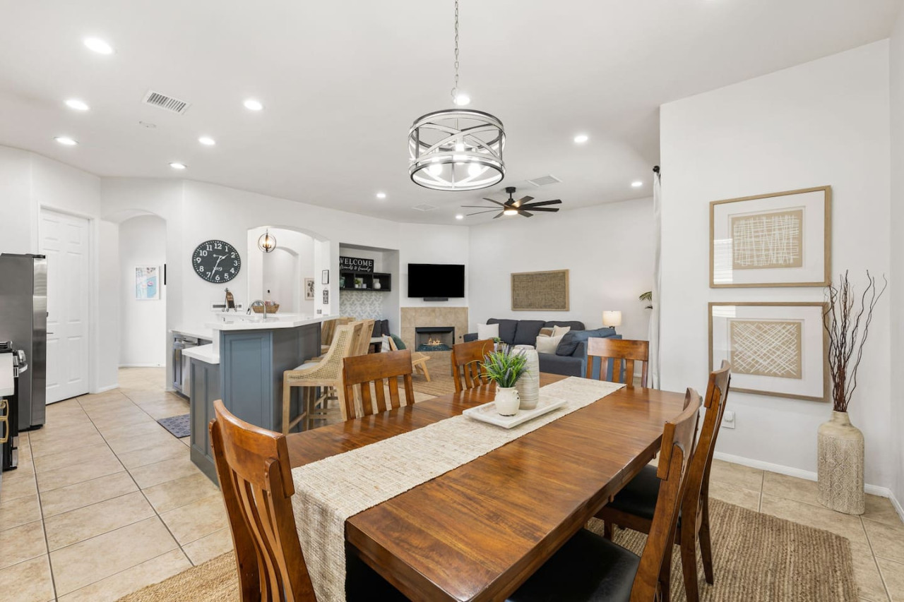 Indio Oasis: Pool, Pickelball, Golf & Tennis Court by Rather Be Properties