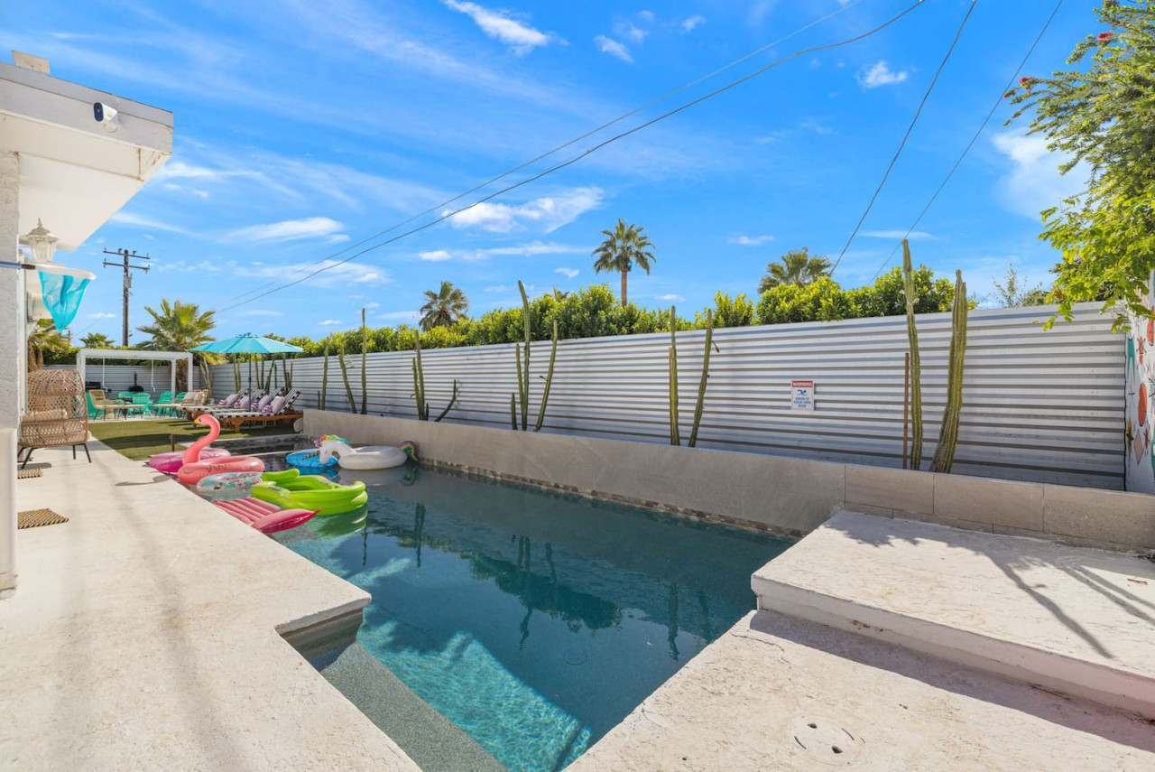 The Prickly Pear - Palm Springs