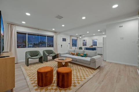 262 Sunview NEW
