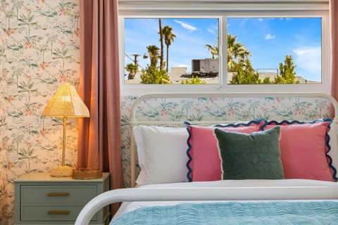 500 Palm Vista NEW