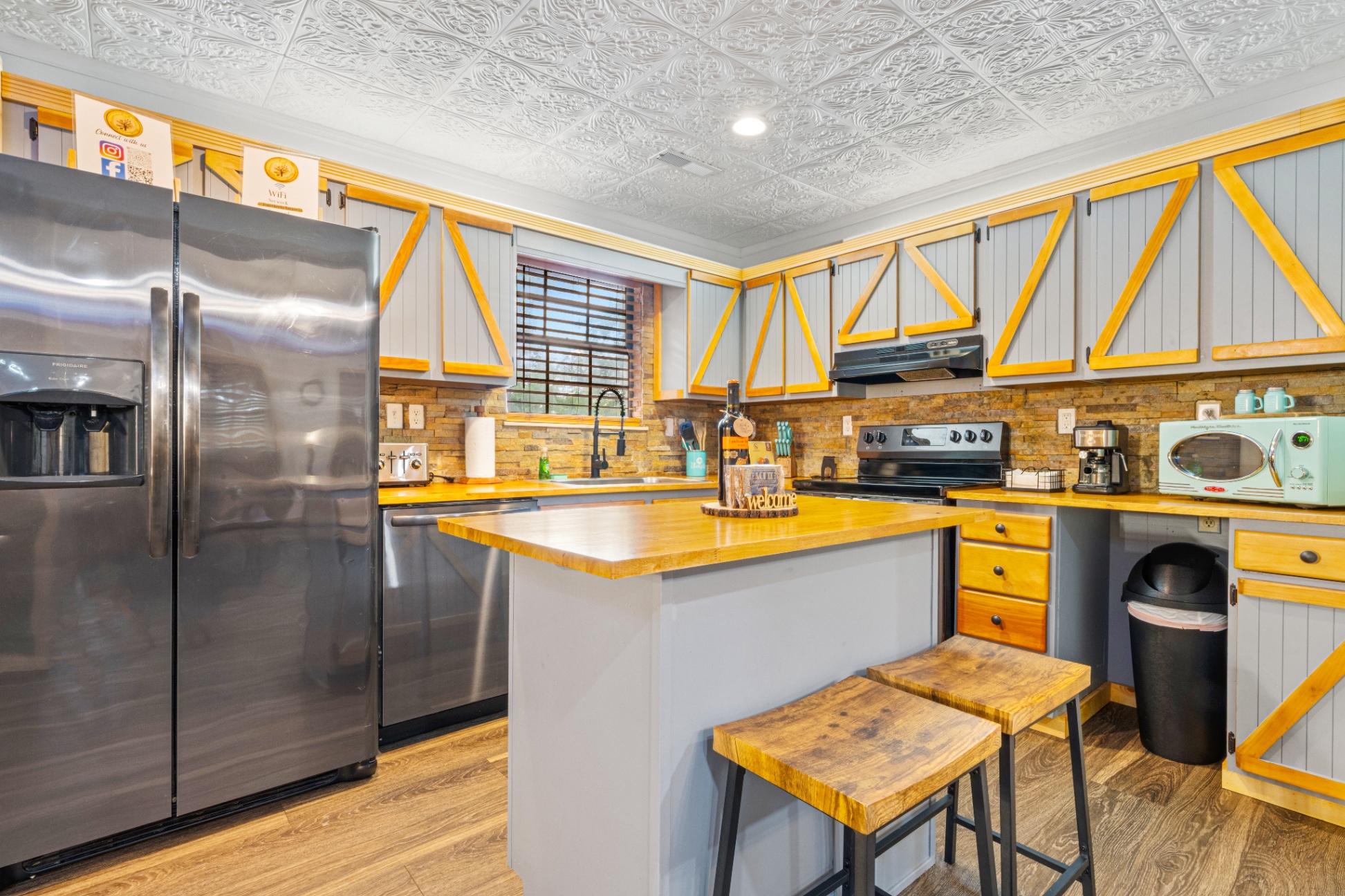 Together by Nature Cabin • Escape & Reconnect - Sevierville