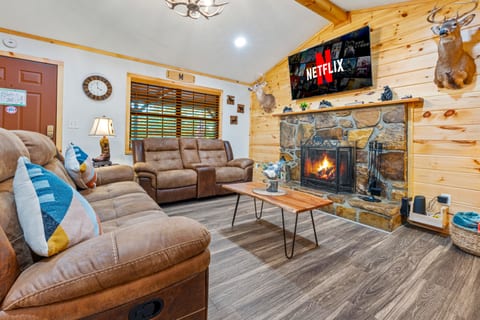 Together by Nature Cabin • Escape & Reconnect