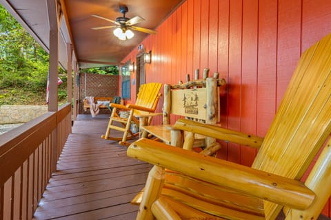 Together by Nature Cabin • Escape & Reconnect
