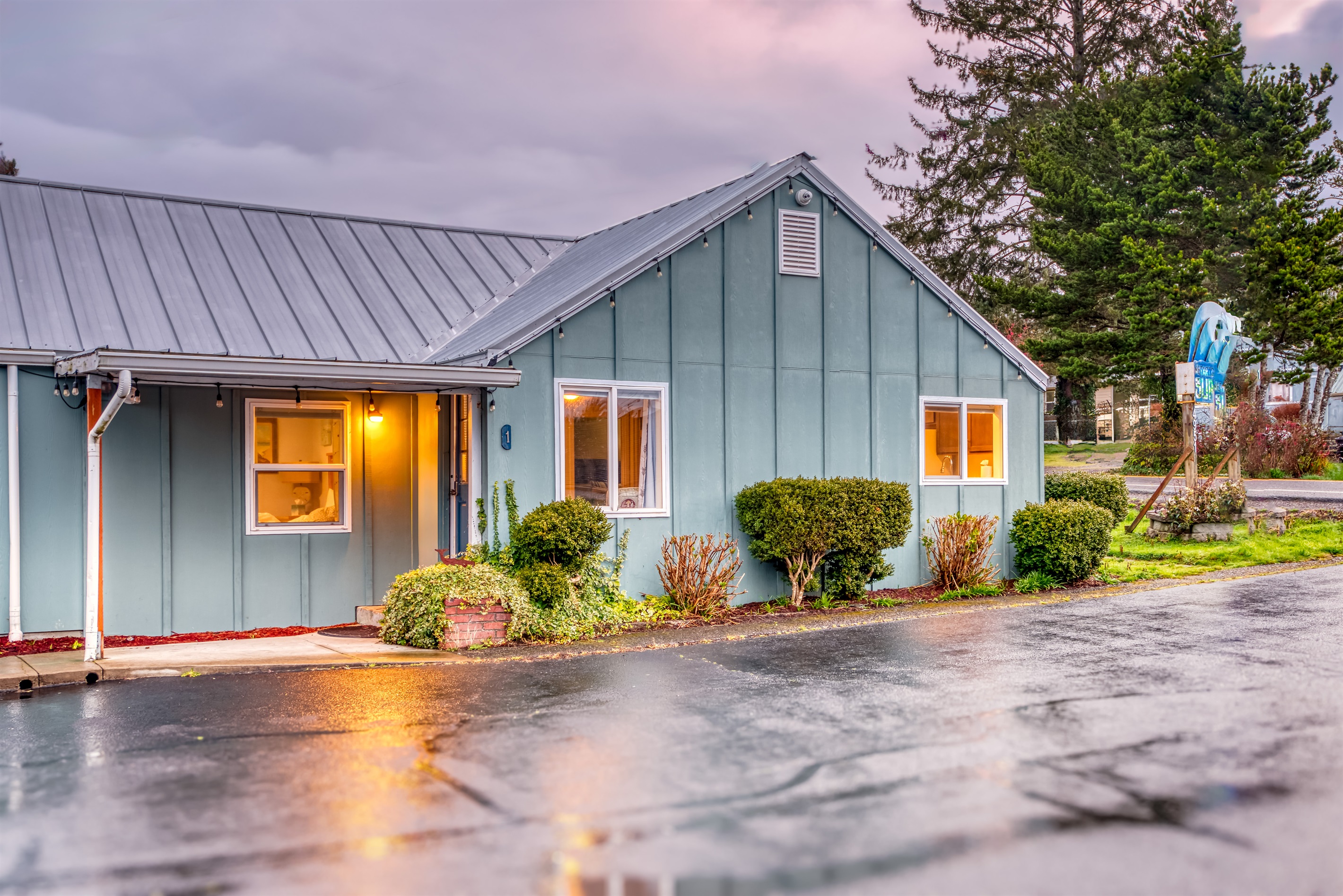 S1 - Epic @ Surf Inn - Tillamook