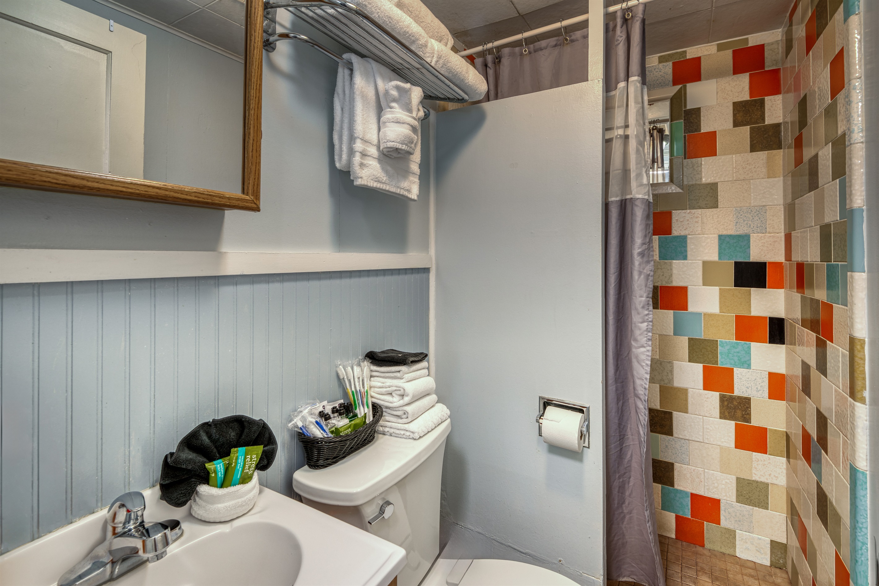 S2 - Cowabunga @ Surf Inn - 2 Bed 2 Bath - Tillamook