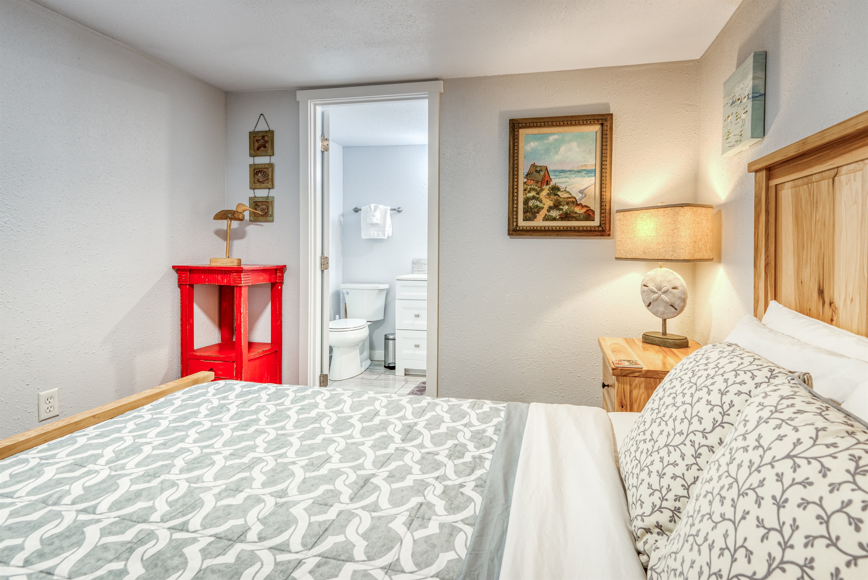 S2 - Cowabunga @ Surf Inn - 2 Bed 2 Bath - Tillamook