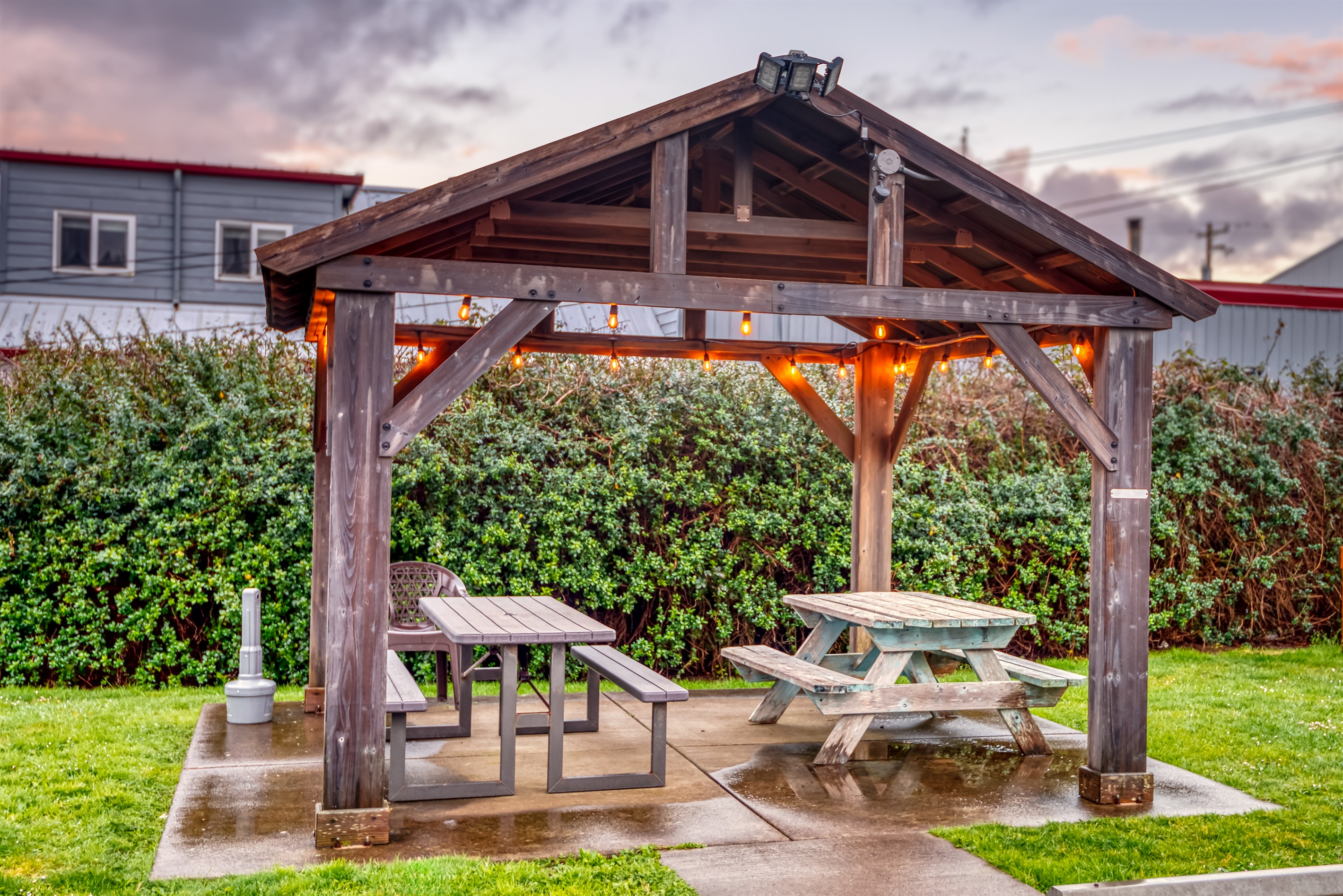 S2 - Cowabunga @ Surf Inn - 2 Bed 2 Bath - Tillamook