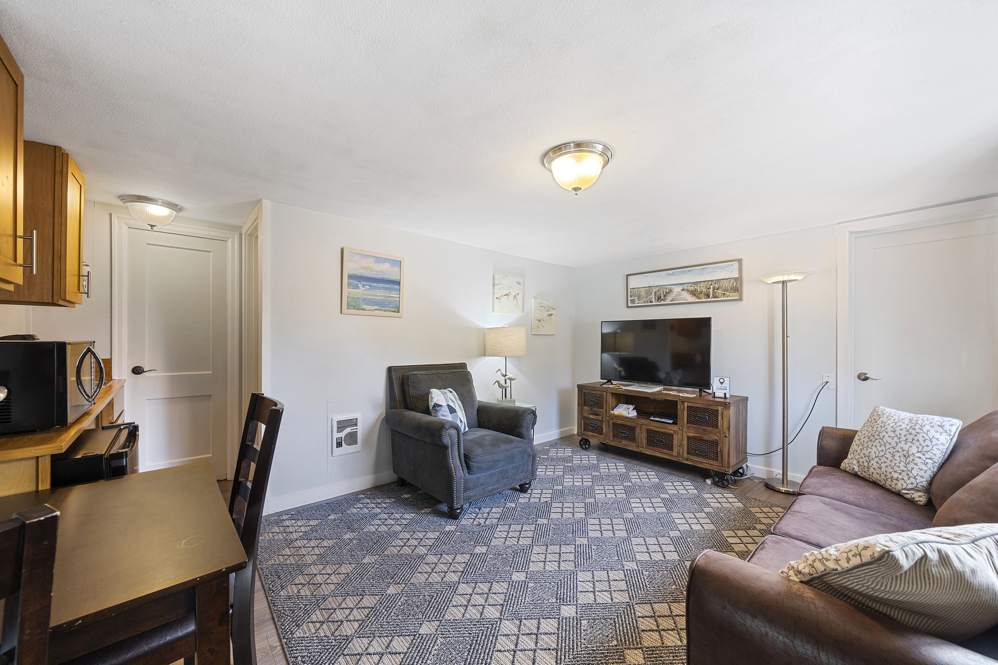 s2-cowabunga-@-surf-inn-2-bed-2-bath/