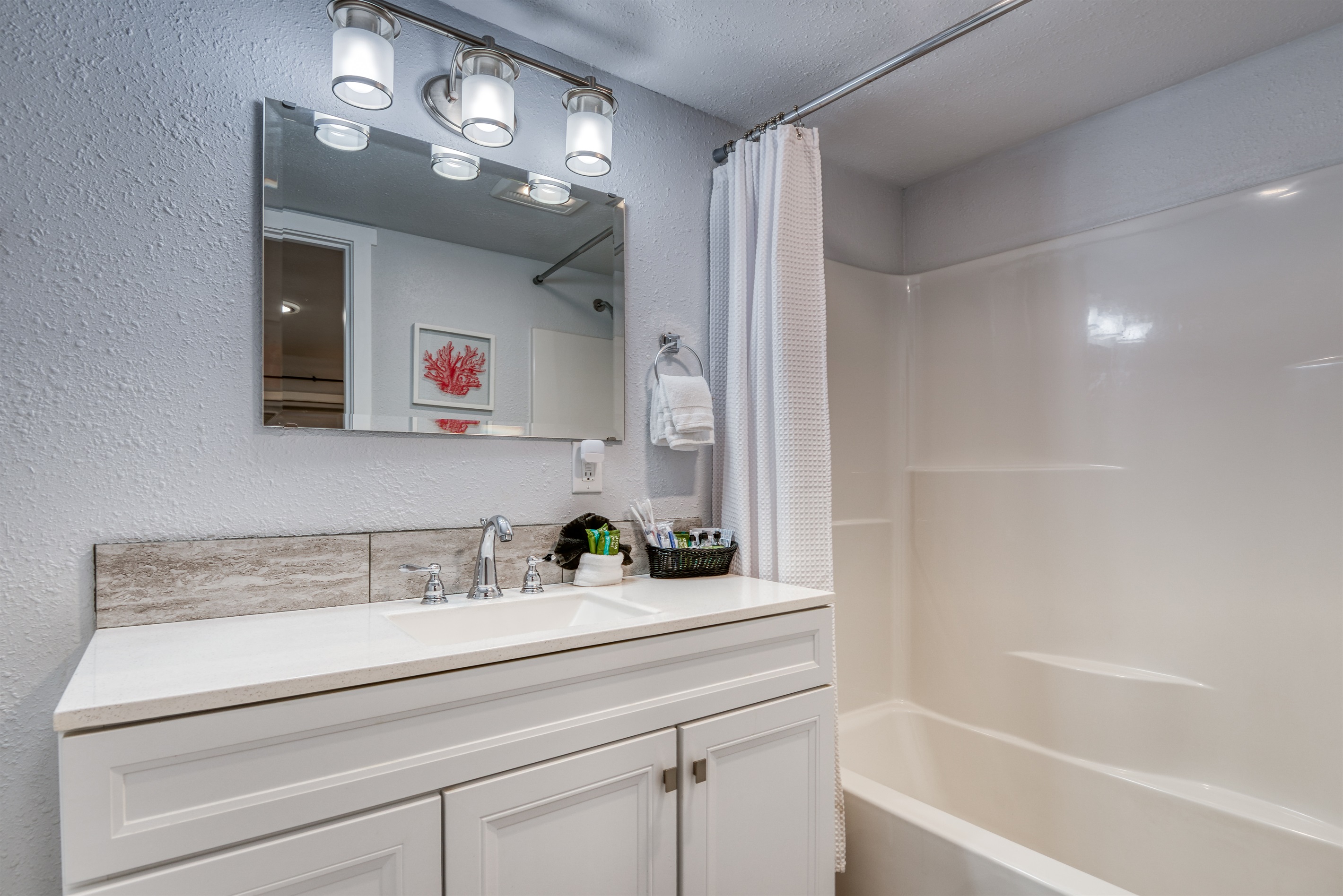 S2 - Cowabunga @ Surf Inn - 2 Bed 2 Bath - Tillamook