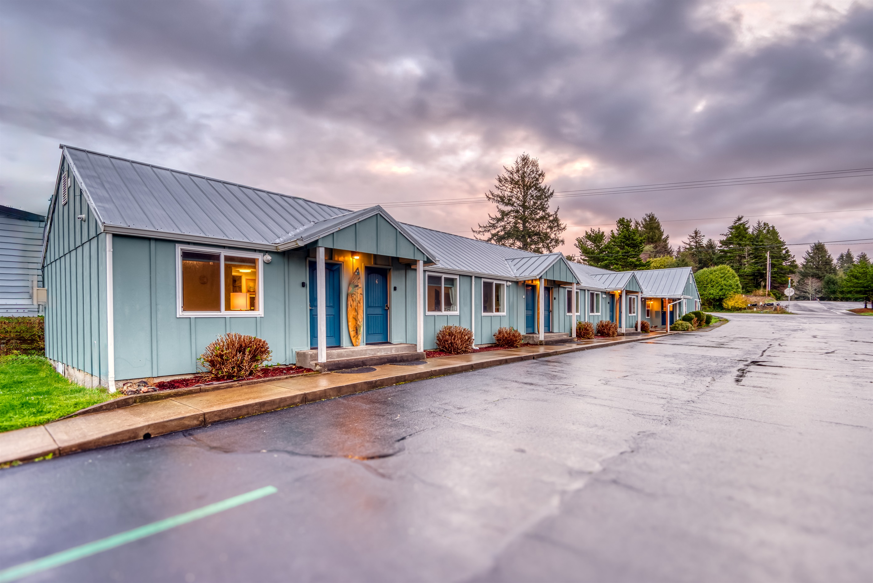 S2 - Cowabunga @ Surf Inn - 2 Bed 2 Bath - Tillamook